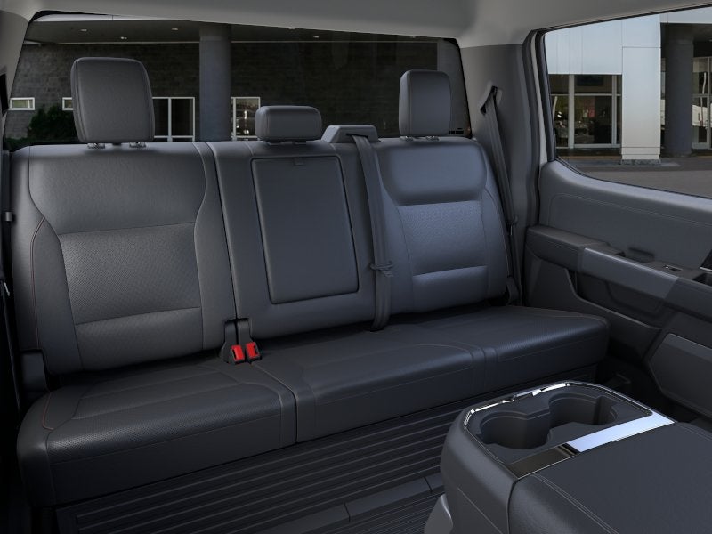 2026 Ford Chassis Cab F-550® LARIAT®
