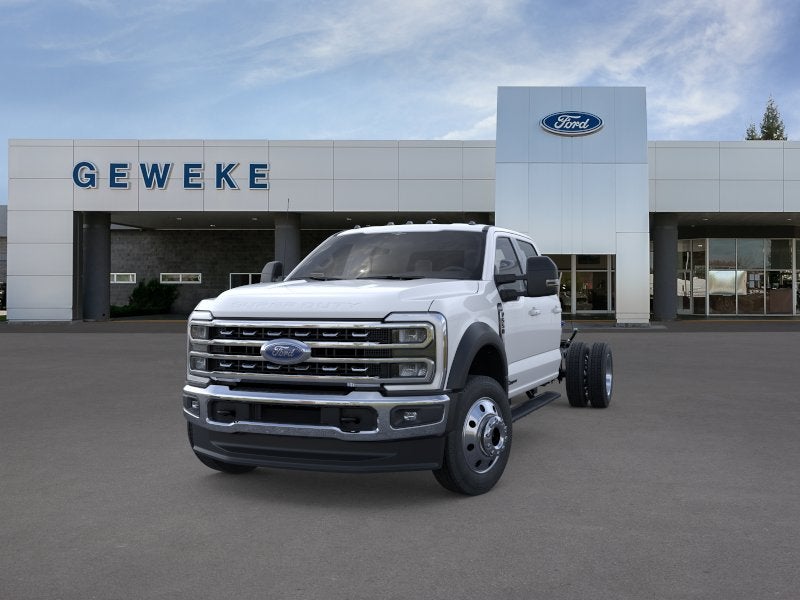 2026 Ford Chassis Cab F-550® LARIAT®