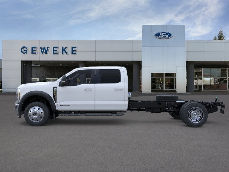 2026 Ford Chassis Cab F-550® LARIAT®