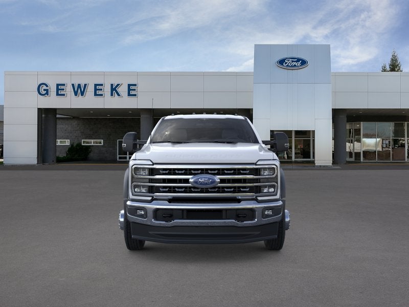 2026 Ford Chassis Cab F-550® LARIAT®