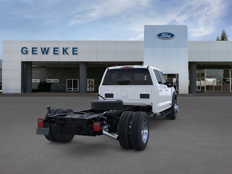 2026 Ford Chassis Cab F-550® LARIAT®