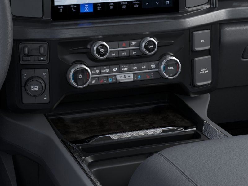 2026 Ford Chassis Cab F-550® LARIAT®