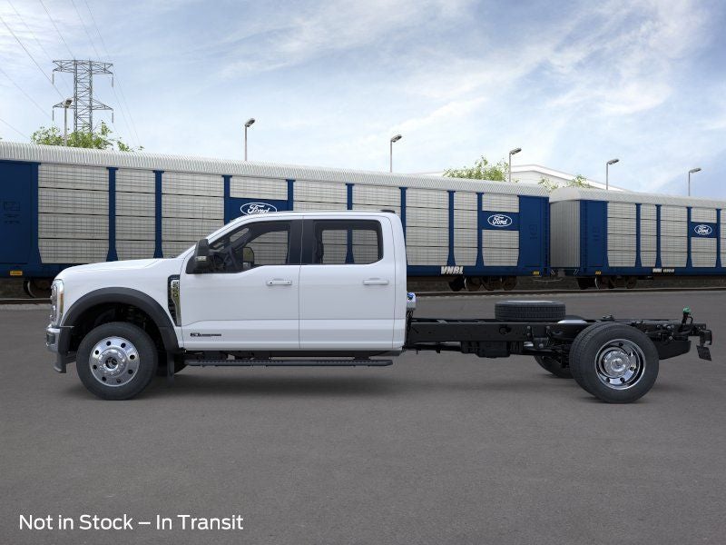 2026 Ford Chassis Cab F-550® LARIAT®