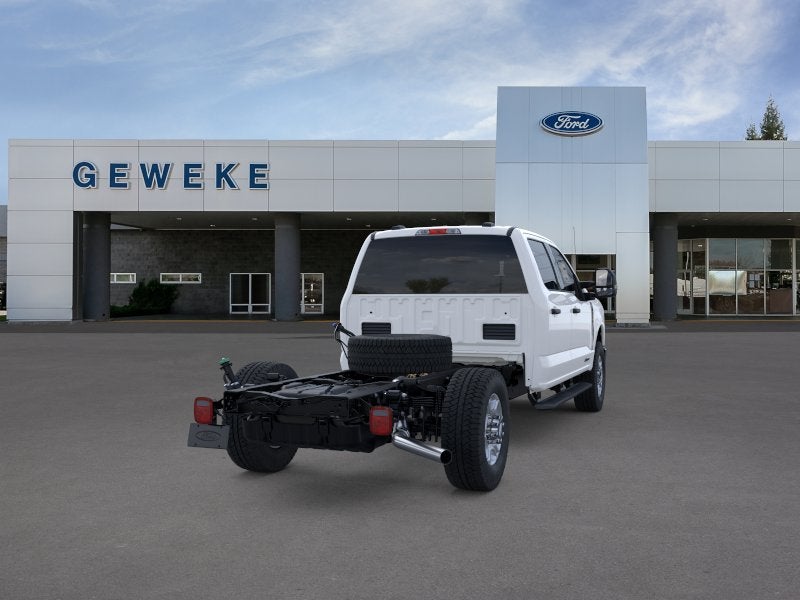 2026 Ford Chassis Cab F-350® XLT