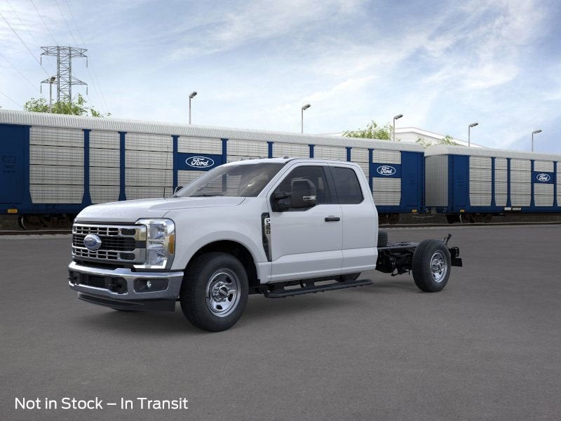 2025 Ford Chassis Cab F-350® XL