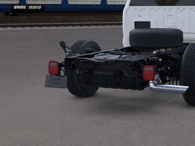 2025 Ford Chassis Cab F-350® XL