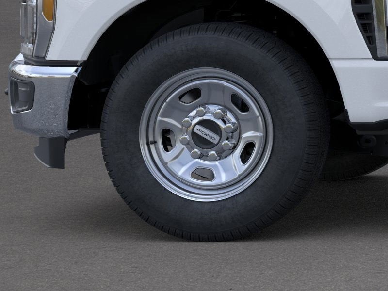 2025 Ford Chassis Cab F-350® XL