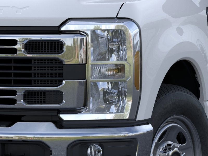 2025 Ford Chassis Cab F-350® XL