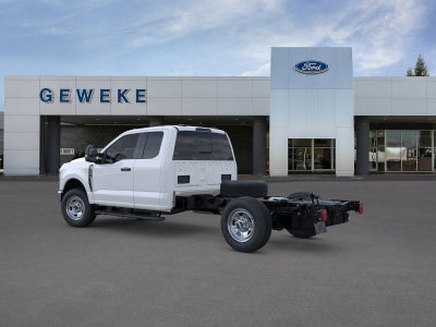 2025 Ford Chassis Cab F-350® XL