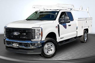2027 Ford Chassis Cab F-350® XL