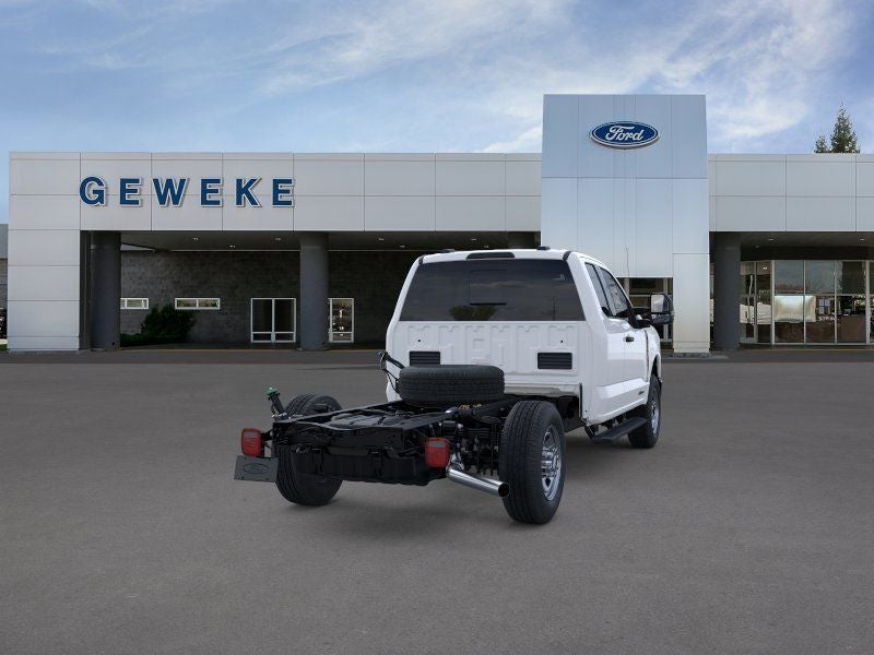 2026 Ford Chassis Cab F-350® XL