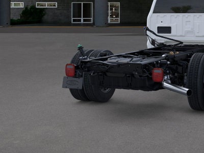 2025 Ford Chassis Cab F-550® XL