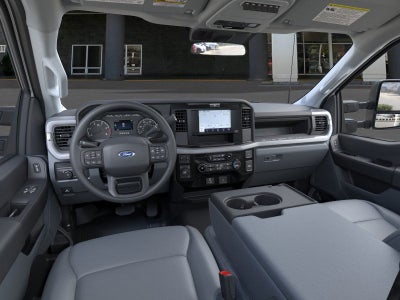 2025 Ford Chassis Cab F-550® XL