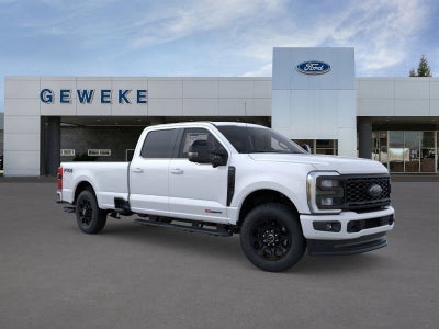 2025 Ford Super Duty F-350® Lariat®