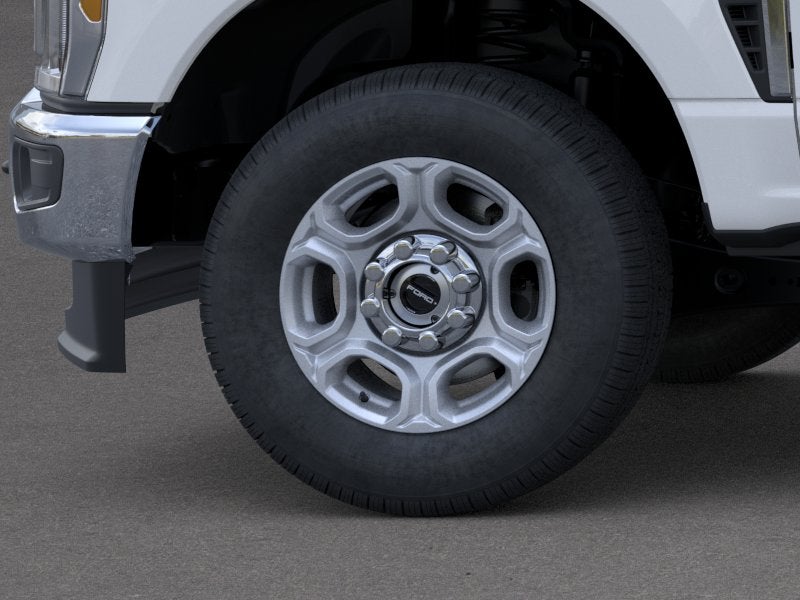 2026 Ford Super Duty F-350® XLT