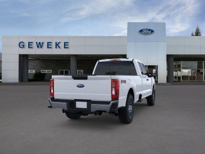 2025 Ford Super Duty F-350® XLT