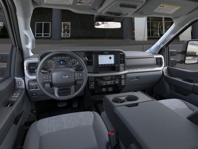 2025 Ford Super Duty F-350® XLT