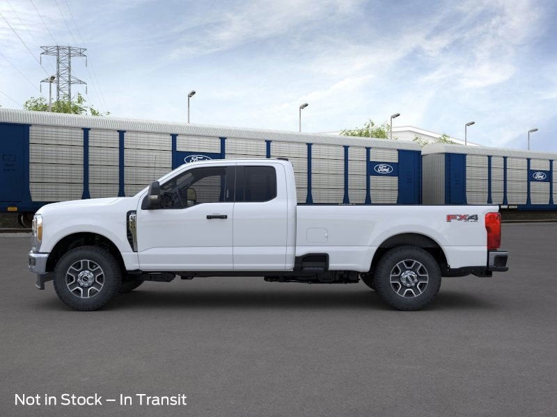 2025 Ford Super Duty F-350® XLT