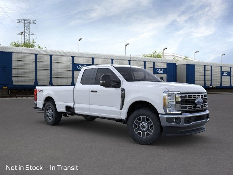 2025 Ford Super Duty F-350® XLT