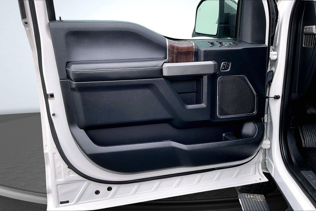 2016 Ford F-150 Platinum