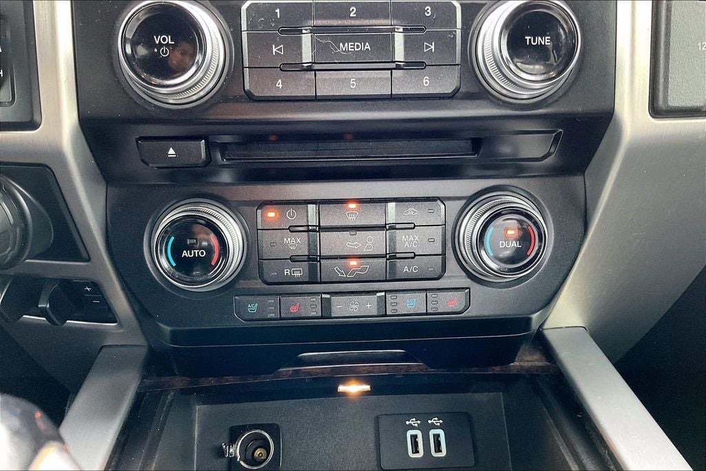 2016 Ford F-150 Platinum