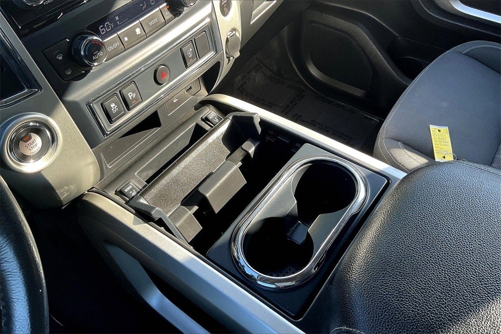 2021 Nissan Titan SV