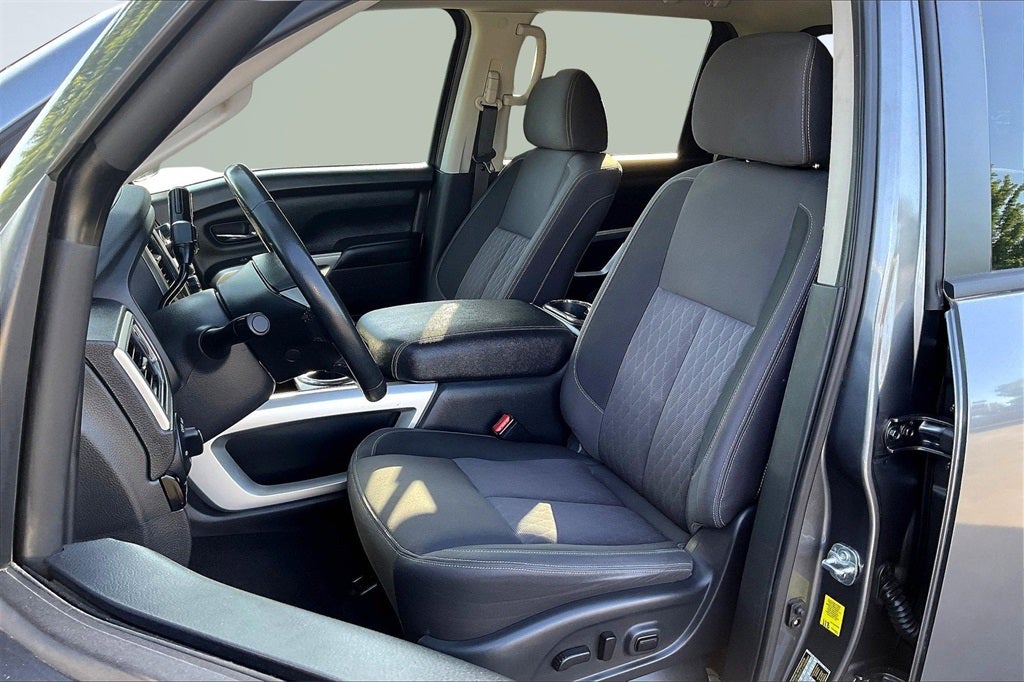 2021 Nissan Titan SV