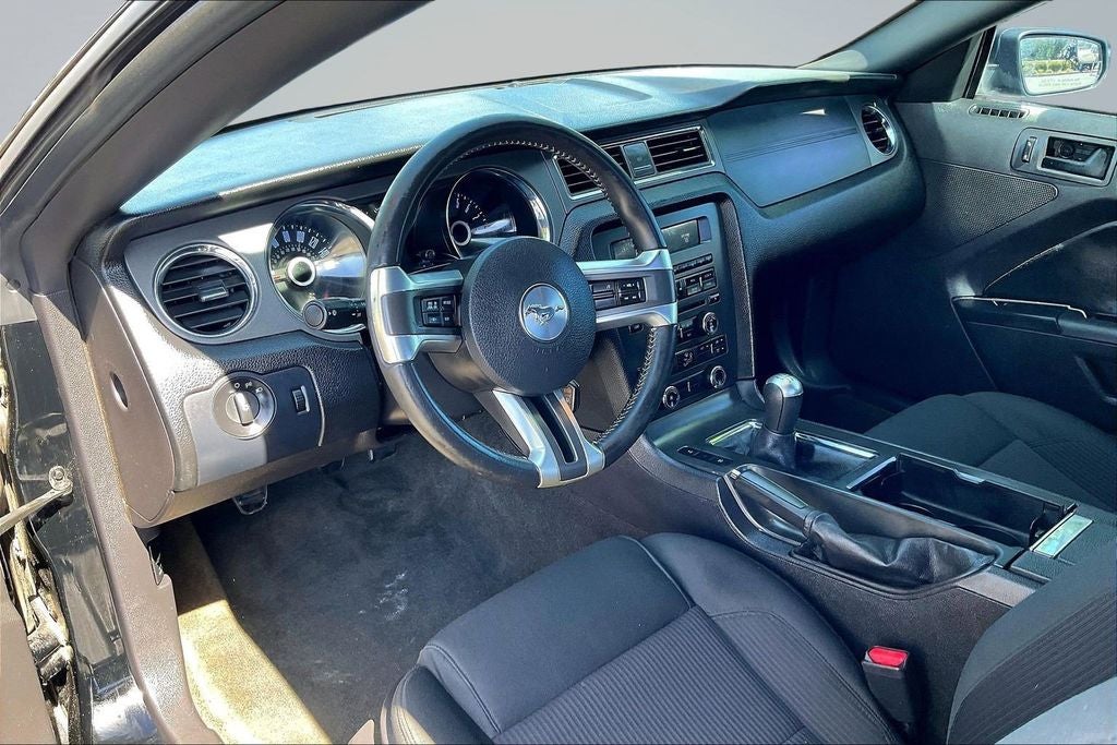2014 Ford Mustang V6