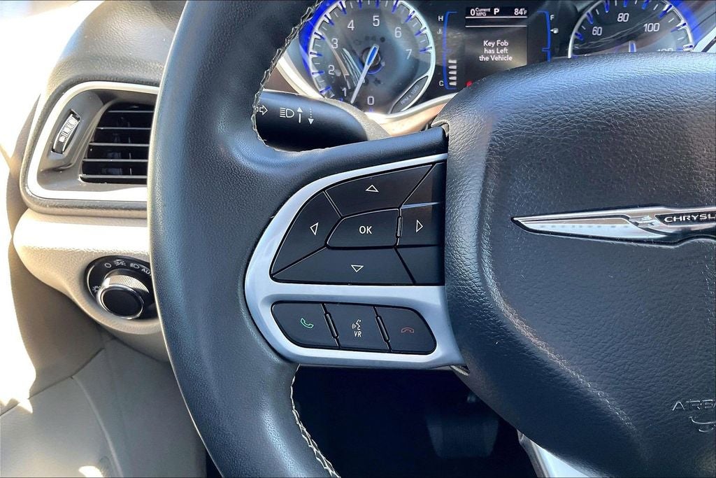 2022 Chrysler Voyager LX