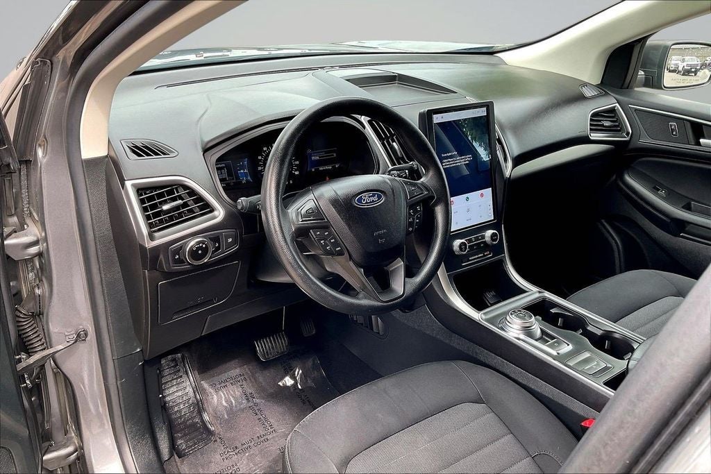 2023 Ford Edge SE