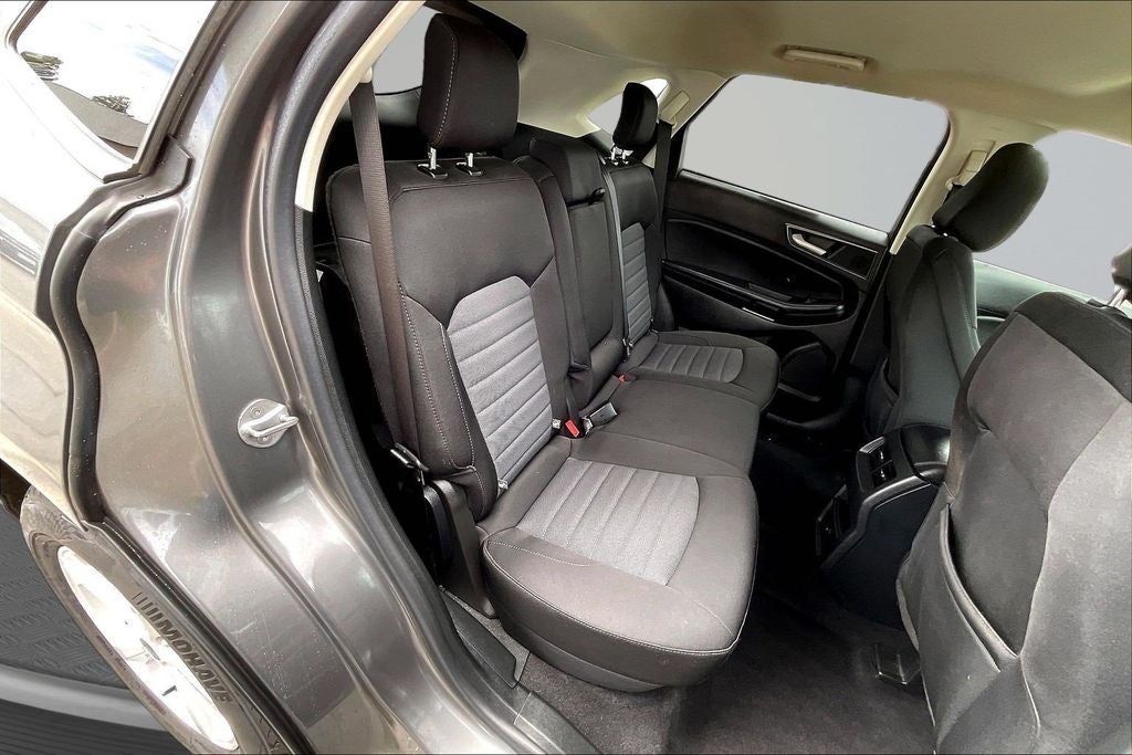 2023 Ford Edge SE