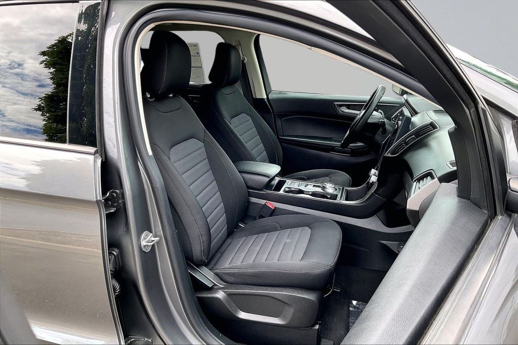 2023 Ford Edge SE