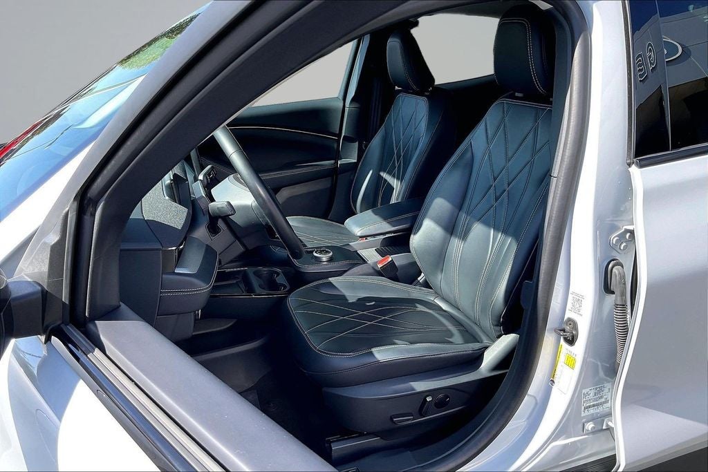 2023 Ford Mustang Mach-E Select