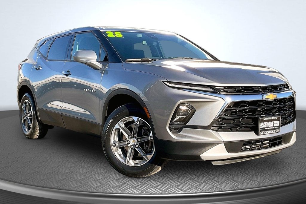 2025 Chevrolet Blazer LT