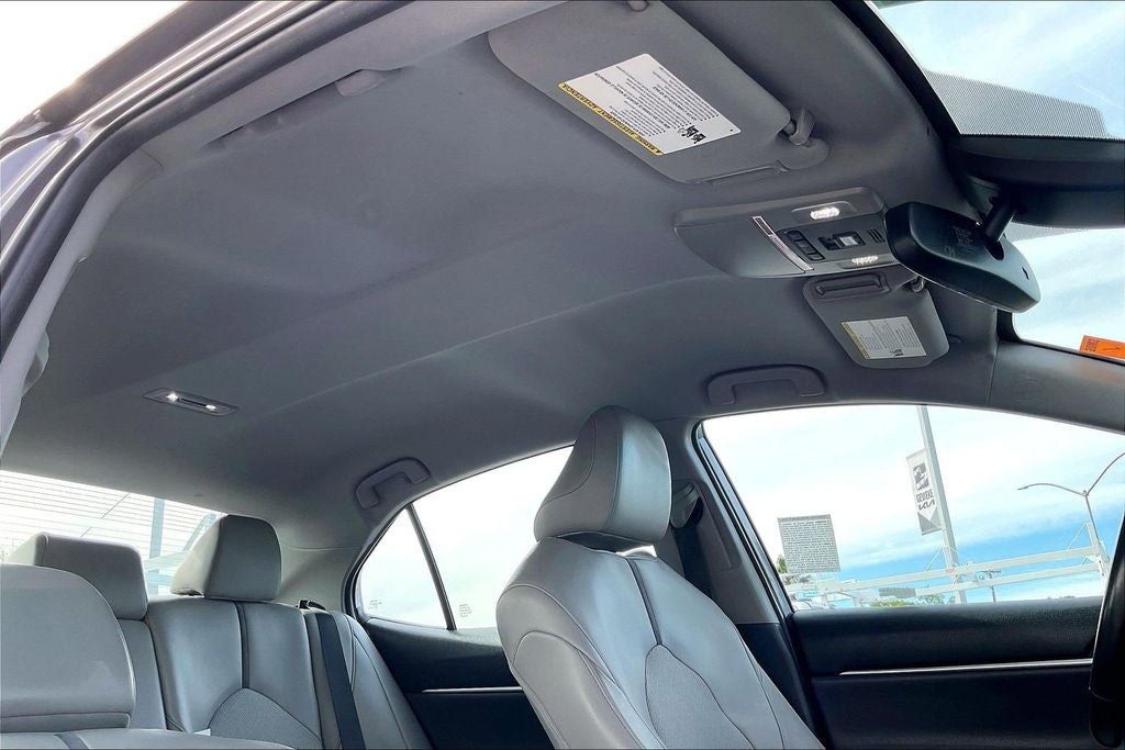 2023 Toyota Camry Hybrid XLE