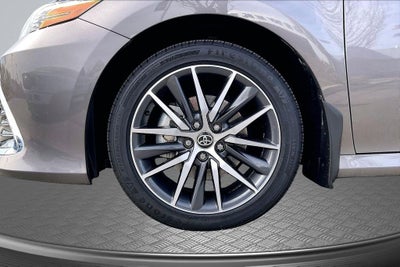 2023 Toyota Camry Hybrid XLE