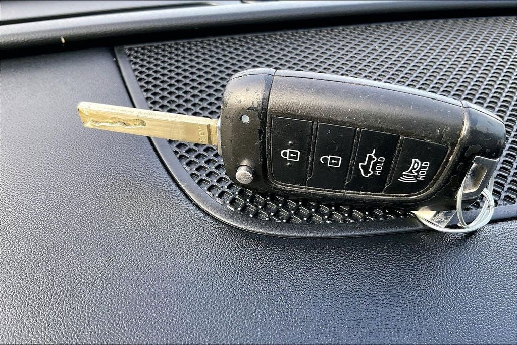 2023 Hyundai Santa Cruz SE