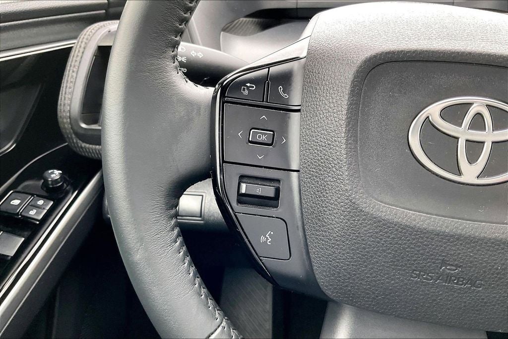 2025 Toyota bZ4X XLE