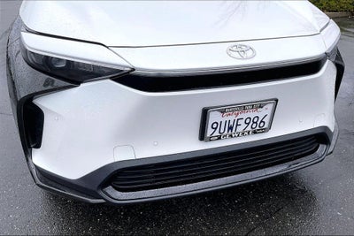 2025 Toyota bZ4X XLE