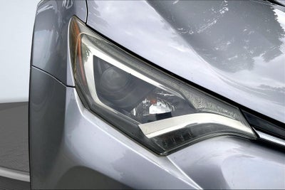 2018 Toyota RAV4 Hybrid XLE