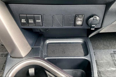 2018 Toyota RAV4 Hybrid XLE
