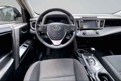 2018 Toyota RAV4 Hybrid XLE