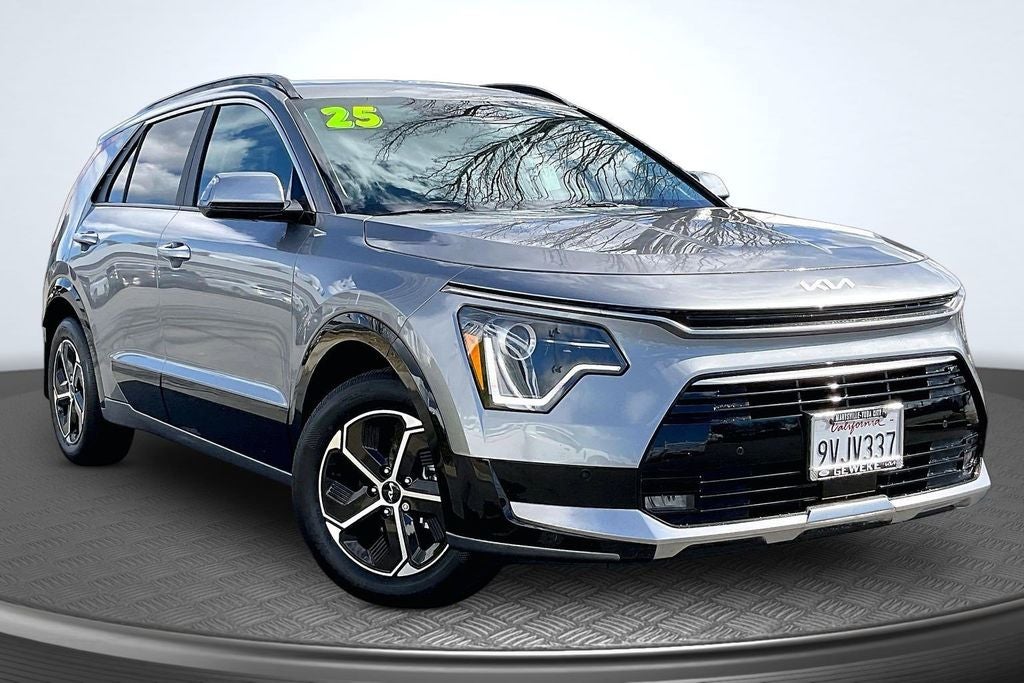 2025 Kia Niro SX