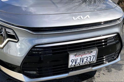 2025 Kia Niro SX