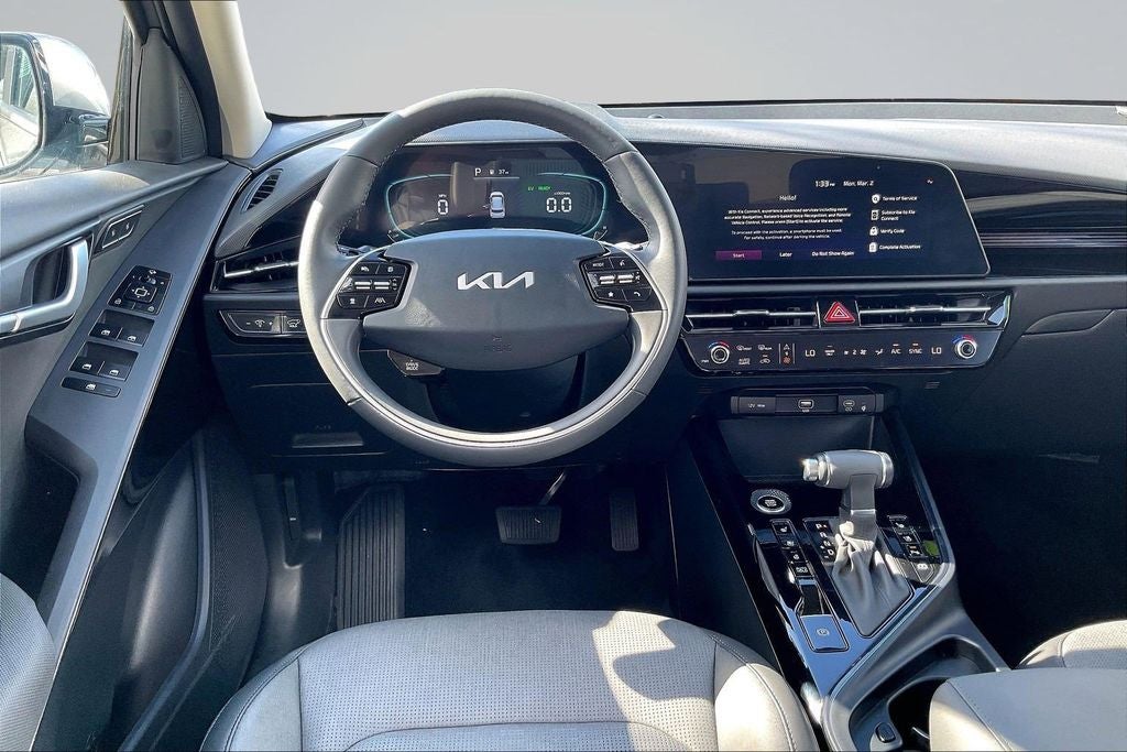 2025 Kia Niro SX