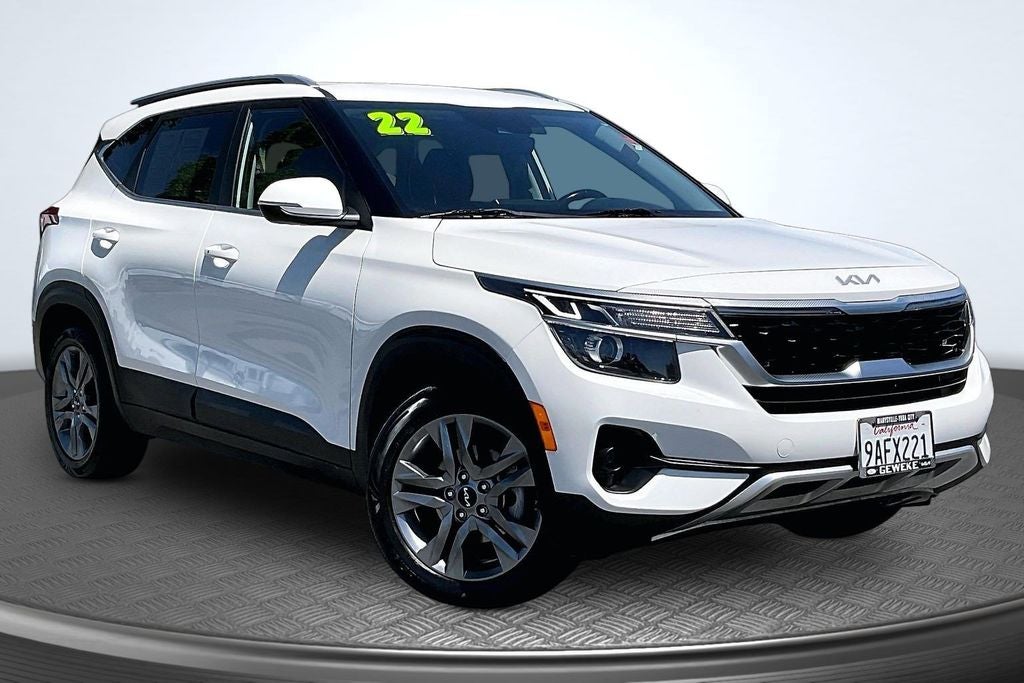 2022 Kia Seltos S