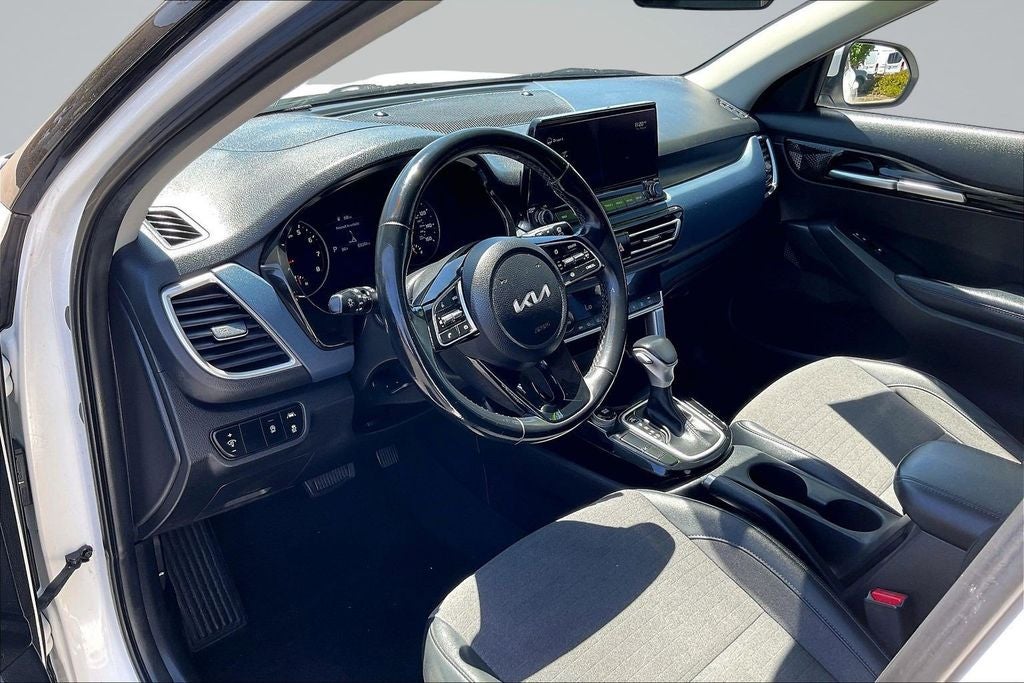 2022 Kia Seltos S